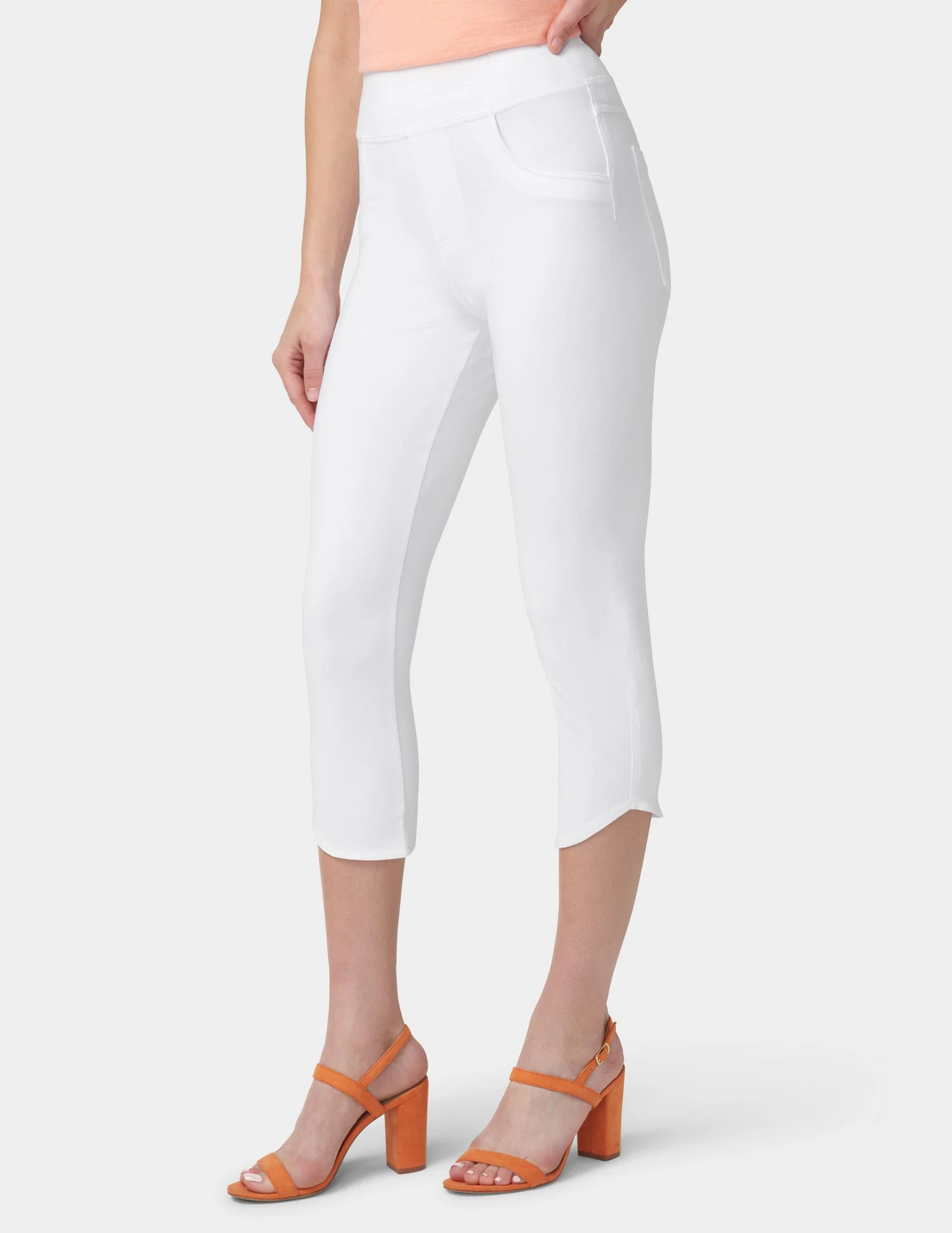 Game Changing Tulip Hem Capri - Image 4