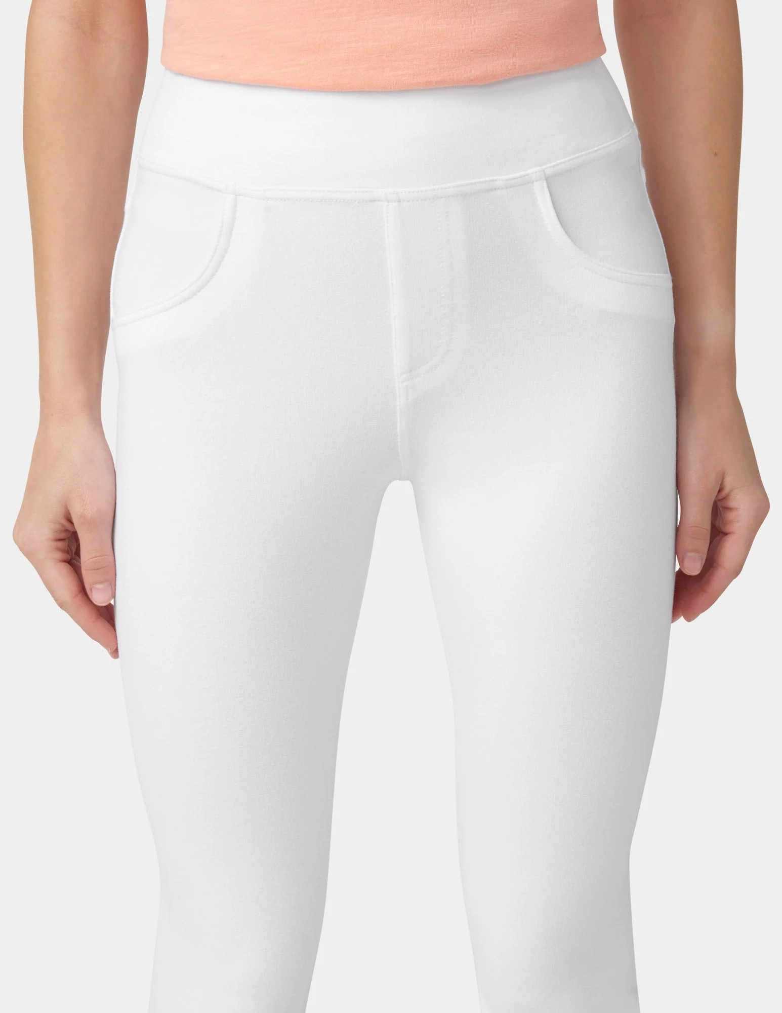 Game Changing Tulip Hem Capri - Image 5